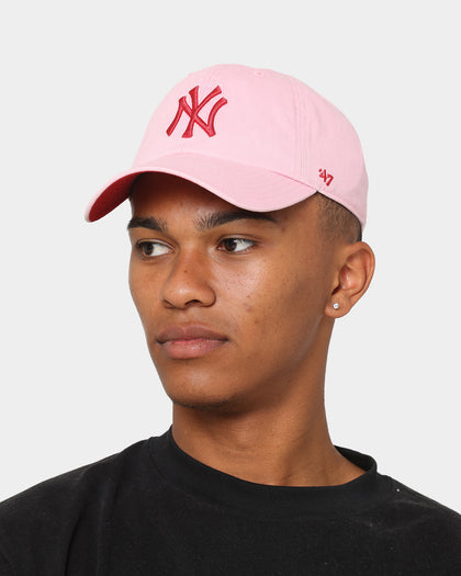 47 Brand New York Yankees Ballpark 'Lover Not A Fighter' Clean Up Strapback Petal Pink