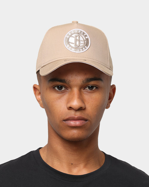 New Era Brooklyn Nets 9FORTY A-Frame Snapback Tumbleweed
