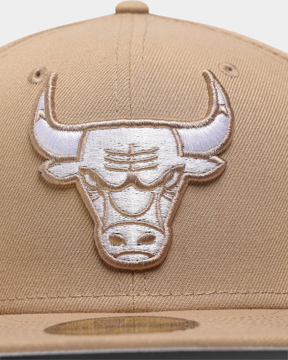New Era Chicago Bulls 59FIFTY Fitted Camel/White