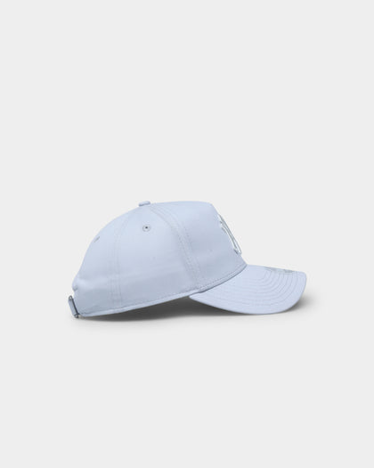 New Era Women's New York Yankees 9FORTY A-Frame Casual Strapback Grey