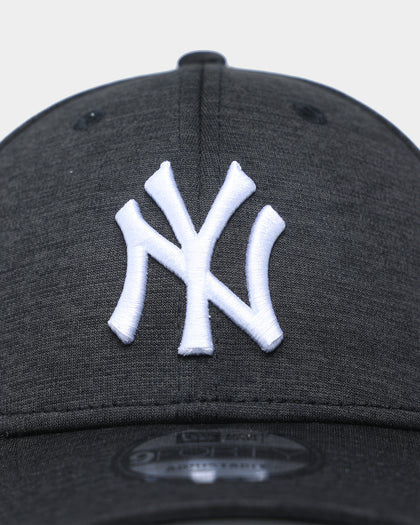 New Era New York Yankees 'Shadow Tech' 9FORTY Casual Classic Strapback Shadow Tech/Original Team Colours