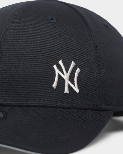New Era New York Yankees 9FORTY Casual Classic Strapback Black