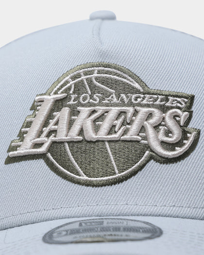 New Era Los Angeles Lakers 9FORTY A-Frame Snapback Silver/New Olive
