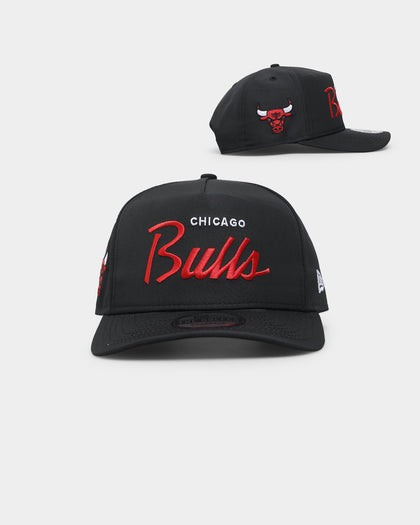 New Era Chicago Bulls 'Black Team Script' Prolight Old Golfer Snapback Black
