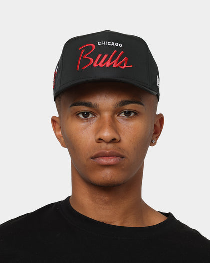 New Era Chicago Bulls 'Black Team Script' Prolight Old Golfer Snapback Black