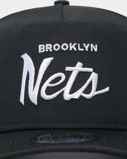 New Era Brooklyn Nets 'Black Team Script' Prolight Old Golfer Snapback Black