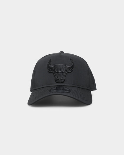 New Era Chicago Bulls 'Stealth Black' Performance Prolight 9FORTY A-Frame Snapback Black