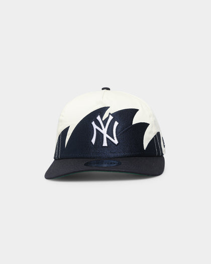 New Era New York Yankees 'Sharktooth Design' Old Golfer Snapback OTC/Sharktooth