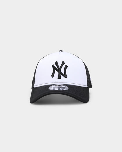 New Era New York Yankees 'Monochrome' Foam Front 9FORTY A-Frame Trucker Snapback White/Black