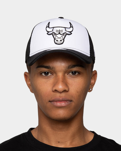 New Era Chicago Bulls 'Monochrome' Foam Front 9FORTY A-Frame Trucker Snapback White/Black