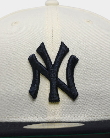 New Era New York Yankees 1999 'Off White 2-Tone World Series Patch' 59FIFTY Fitted Chrome White/OTC