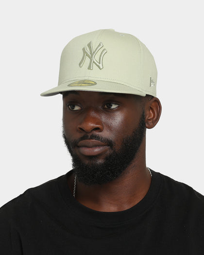 New Era New York Yankees 'Summer Olive' 59FIFTY Fitted Light Olive