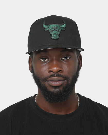 New Era Chicago Bulls 'Black Pine Green' 59FIFTY Fitted Black/Dark Green