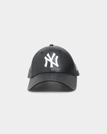New Era Women's New York Yankees 'PU Leather' 9FORTY Casual Strapback Black/White