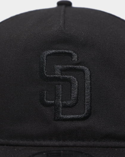 New Era San Diego Padres 'Red Carpet' Old Golfer Snapback Black/Red