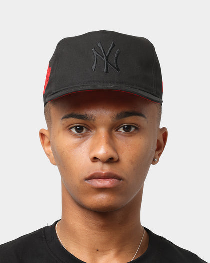 New Era New York Yankees 'Red Carpet' Old Golfer Snapback Black/Red