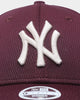 New Era Women's New York Yankees Dash Mesh 9FORTY Strapback Maroon/Stone/Black
