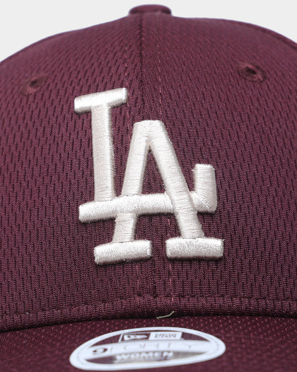 New Era Women's Los Angeles Dodgers Dash Mesh 9FORTY Strapback Maroon/Stone/Black