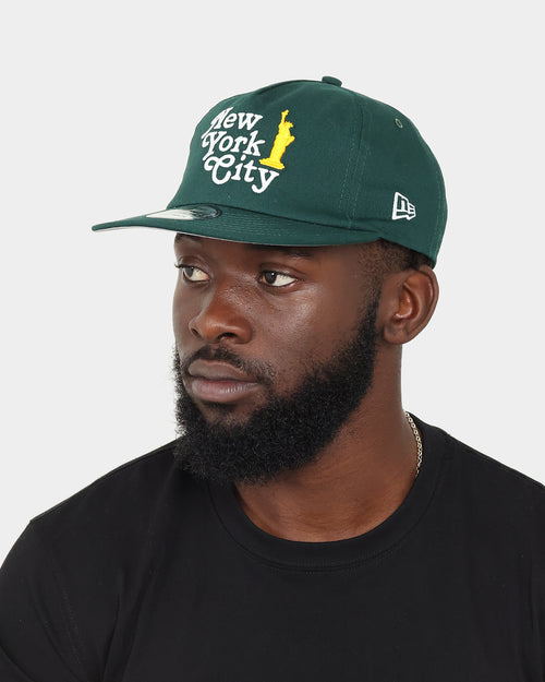 New Era New York Yankees "New York Souvenir" Old Golfer Snapback Dark Green