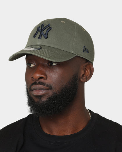 New Era New York Yankees 'Washed Olive' Casual Classic Strapback Olive Green