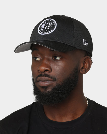 New Era Brooklyn Nets 'Dashmark Mesh' 9FORTY Snapback OTC Black