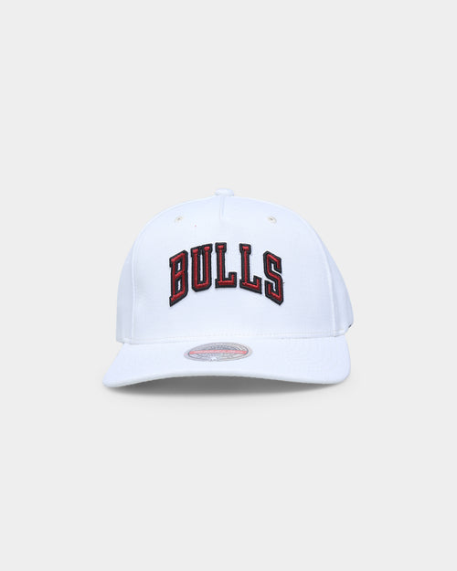 Mitchell & Ness Chicago Bulls 'Vintage White' Classic Red Snapback White