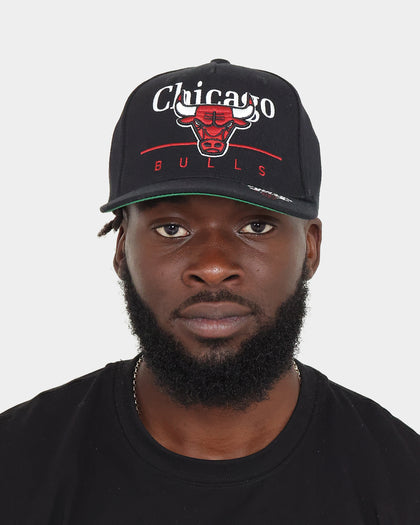 Mitchell & Ness Chicago Bulls 'Underscore' Classic Red Snapback Black