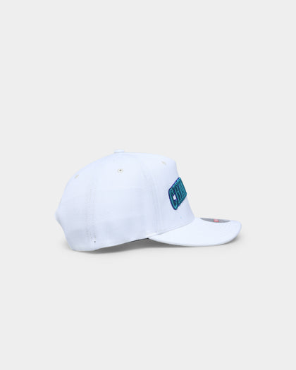 Mitchell & Ness Charlotte Hornets 'Vintage White' Classic Red Snapback White