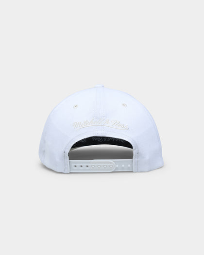 Mitchell & Ness San Antonio Spurs 'Vintage White' Classic Red Snapback White