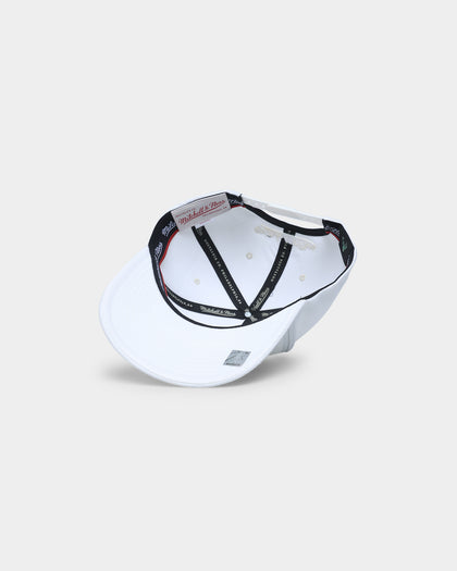 Mitchell & Ness Milwaukee Bucks 'Vintage White' Classic Red Snapback White
