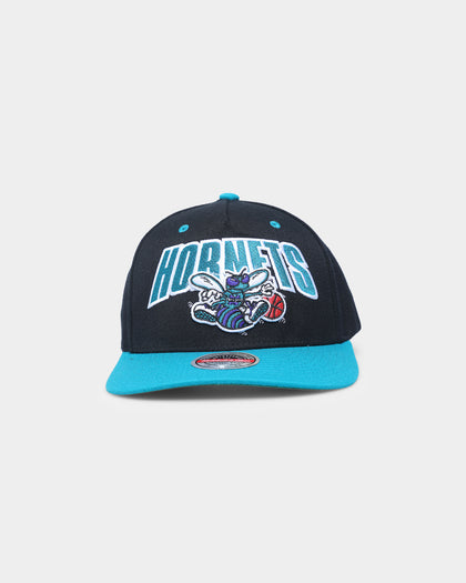 Mitchell & Ness Charlotte Hornets 'Flashback' Classic Red Snapback Black