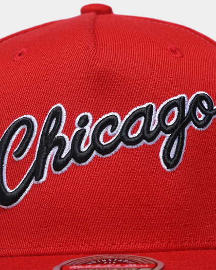 Mitchell & Ness Chicago Bulls XL Short Hook Classic Red Snapback Scarlet