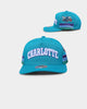 Mitchell & Ness Charlotte Hornets XL Short Hook Classic Red Snapback Teal