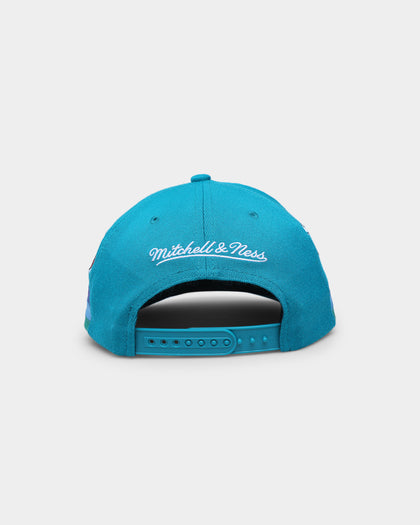 Mitchell & Ness Charlotte Hornets XL Short Hook Classic Red Snapback Teal