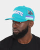 Mitchell & Ness Charlotte Hornets XL Short Hook Classic Red Snapback Teal