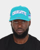 Mitchell & Ness Charlotte Hornets XL Short Hook Classic Red Snapback Teal