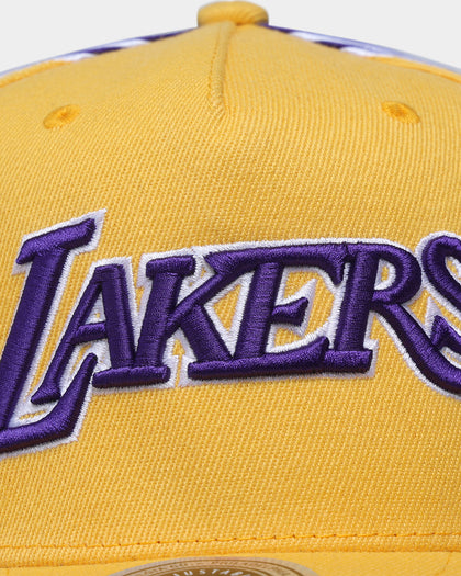 Mitchell & Ness Los Angeles Lakers XL Short Hook Classic Red Snapback Yellow