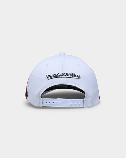 Mitchell & Ness Toronto Raptors XL Short Hook Classic Red Snapback White