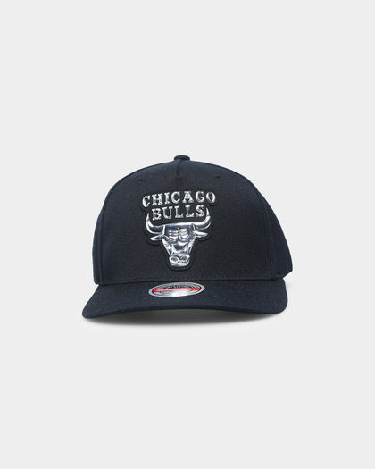 Mitchell & Ness Chicago Bulls 'Metallic Charcoal' Classic Red Snapback Black