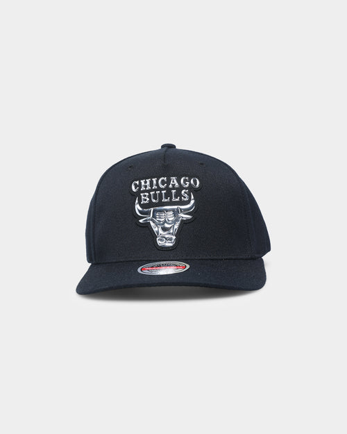 Mitchell & Ness Chicago Bulls 'Metallic Charcoal' Classic Red Snapback Black