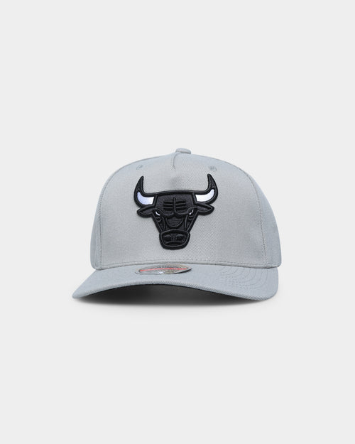 Mitchell & Ness Chicago Bulls 'Greytones' Classic Red Snapback Grey