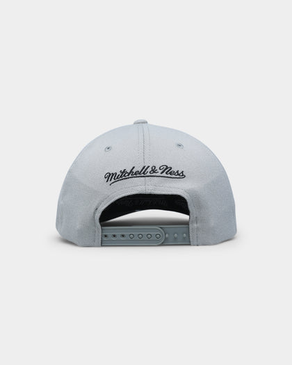 Mitchell & Ness Chicago Bulls 'Greytones' Classic Red Snapback Grey