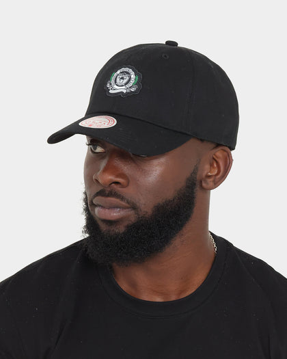 Mitchell & Ness Las Vegas Raiders Wreath Dad Strapback Faded Black