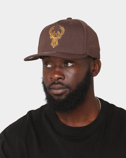 Mitchell & Ness Milwaukee Bucks 'Lux Brown' Classic Red Snapback Baroque Brown