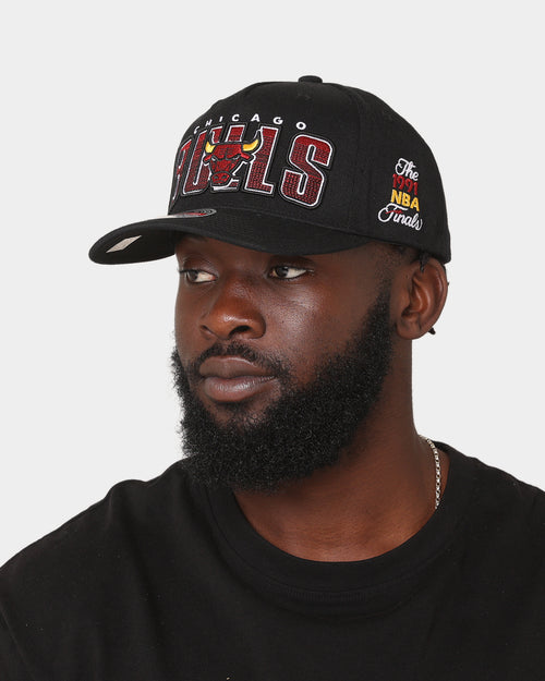 Mitchell & Ness Chicago Bulls 'Linear' Classic Red Snapback Black