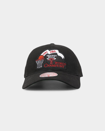 Mitchell & Ness Chicago Bulls '1991 NBA Champions' Deadstock Snapback Black