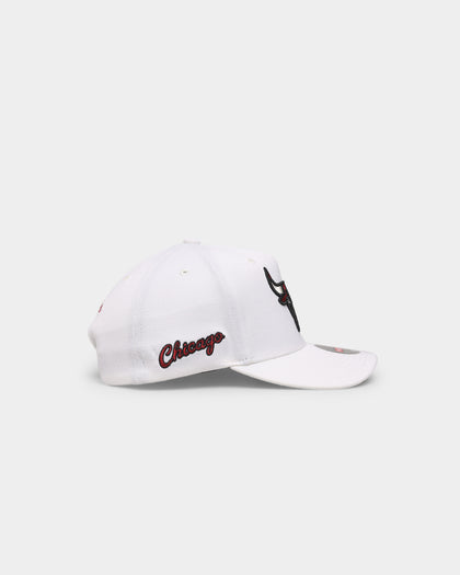 Mitchell & Ness Chicago Bulls 'Hardwood Classics Patch' Classic Red Snapback Cream