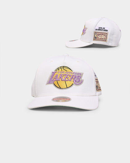 Mitchell & Ness Los Angeles Lakers 'Hardwood Classics Patch' Classic Red Snapback Cream