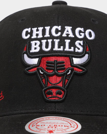 Mitchell & Ness Chicago Bulls 'City Love' Pro Crown Snapback Original Team Colours
