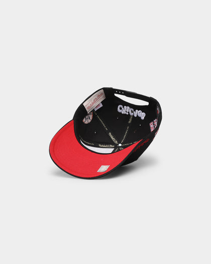 Mitchell & Ness Chicago Bulls 'City Love' Pro Crown Snapback Original Team Colours